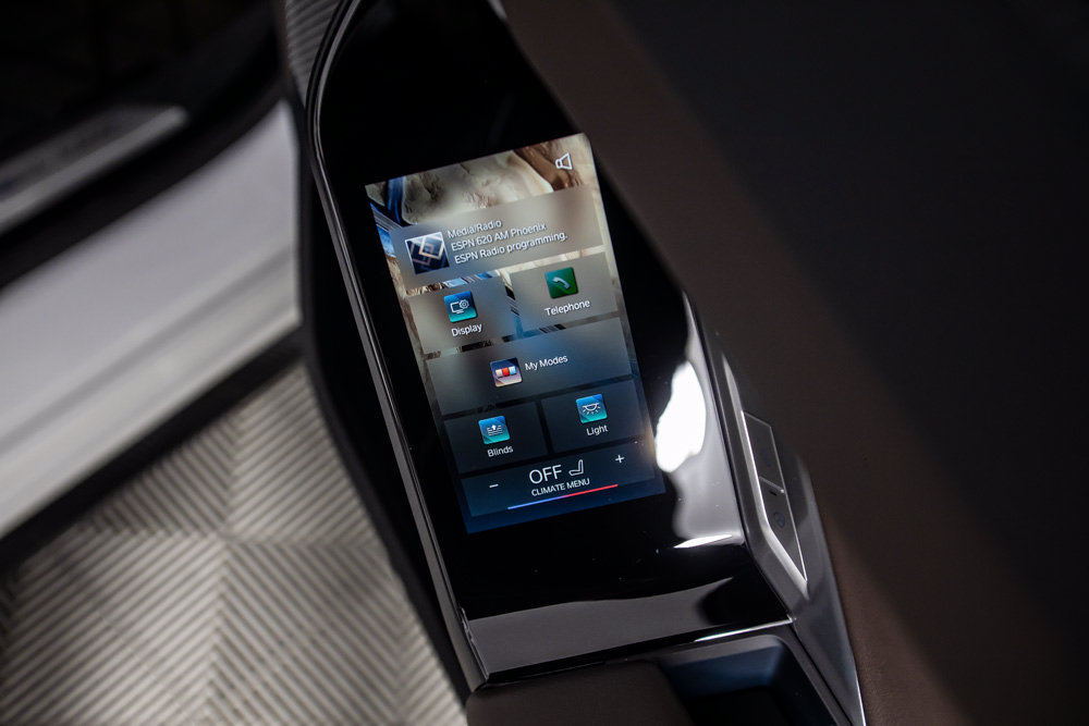 Used 2025 BMW 740i RWD image 19