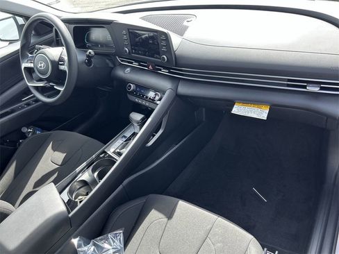 New 2026 Hyundai Elantra Blue image 18