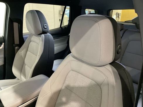 Used 2026 GMC Terrain Elevation w/ Black Edition image 11