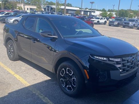 Used 2024 Hyundai Santa Cruz SEL image 2