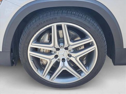 Used 2021 Mercedes-Benz GLB 35 AMG 4MATIC image 23