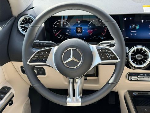 New 2026 Mercedes-Benz GLA 250 GLA 250 image 17