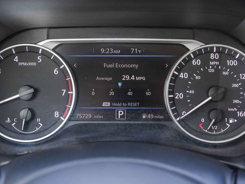 Used 2023 Nissan Sentra SV FWD image 22