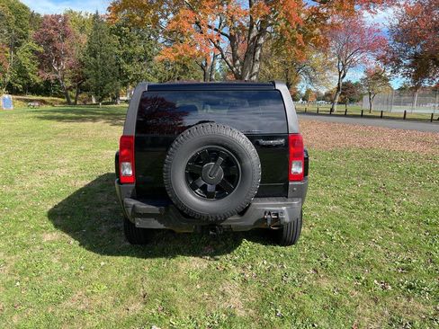 Used 2008 HUMMER H3 Luxury w/ Chrome Appearance Package image 17