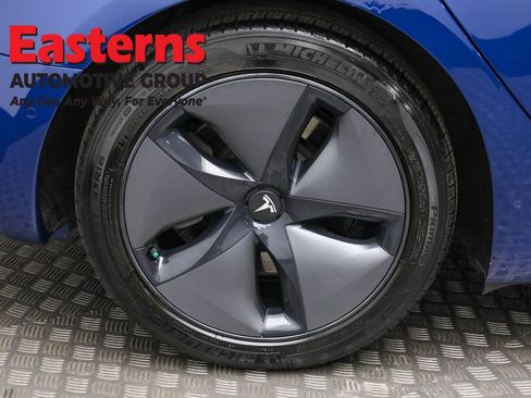 Used 2020 Tesla Model 3 Standard Range Plus image 27