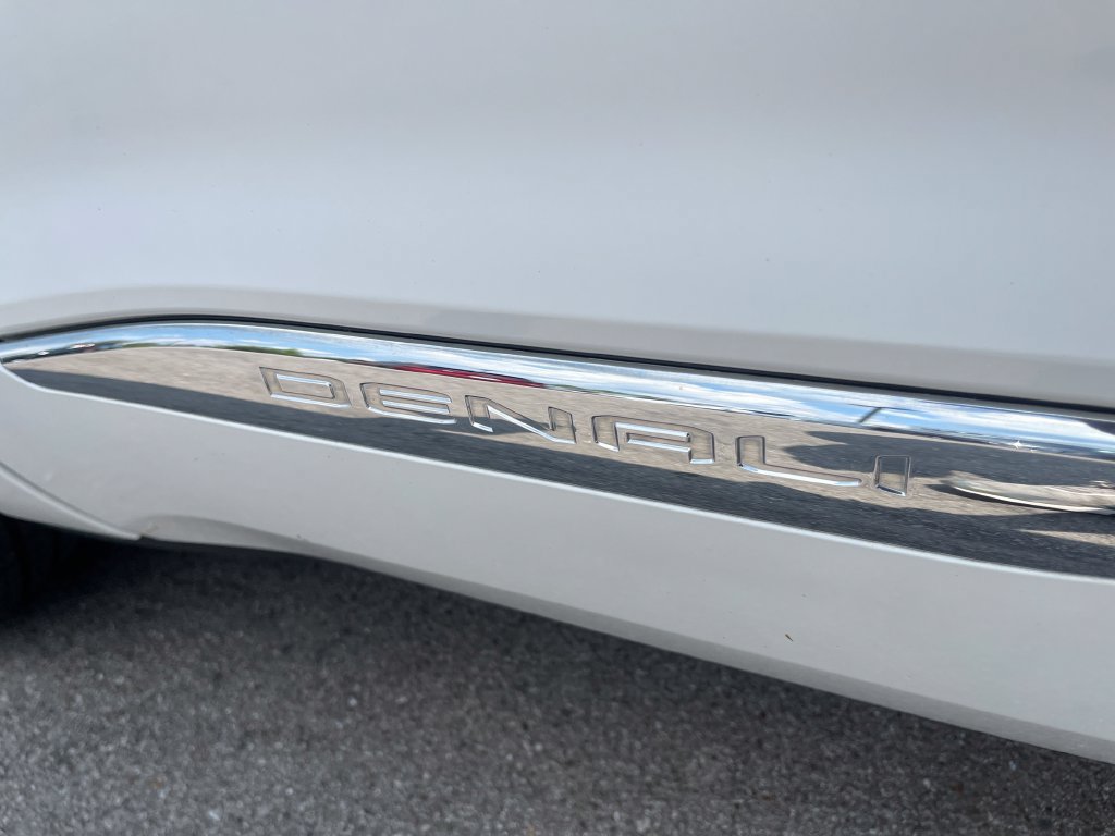 Used 2020 GMC Acadia Denali w/ Trailering Package AWD/4WD image 34