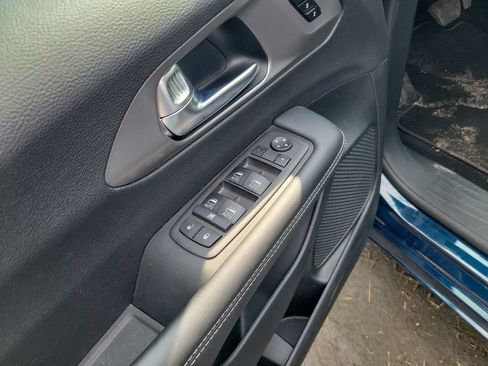 Used 2025 Chrysler Pacifica Select FWD image 22