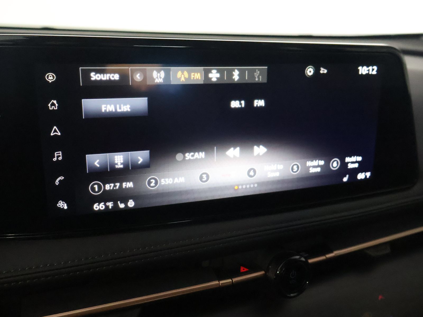 Used 2024 Nissan Ariya AWD image 37