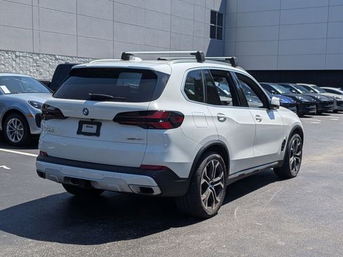 Used 2024 BMW X5 xDrive40i w/ Premium Package AWD/4WD image 8