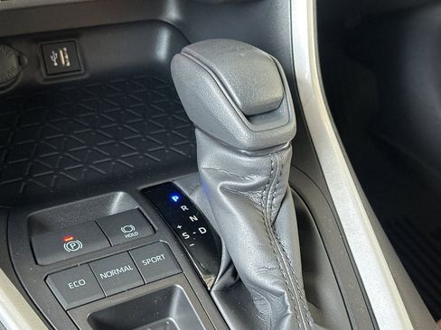 New 2025 Toyota RAV4 XLE image 25