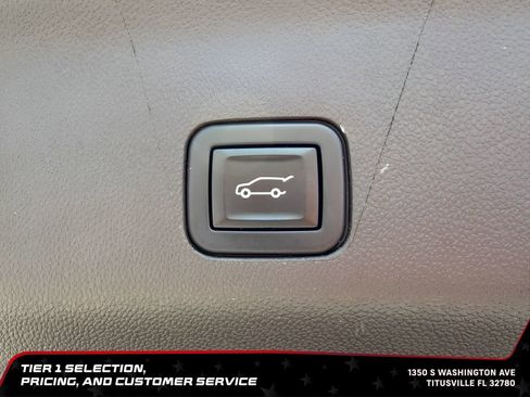 Used 2022 GMC Yukon Denali AWD/4WD image 15