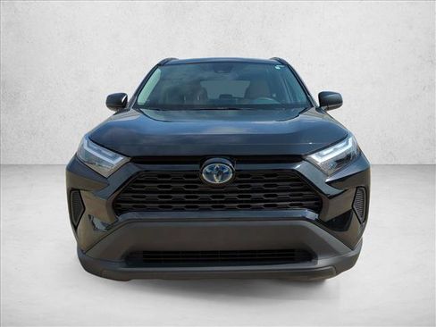 Used 2024 Toyota RAV4 LE AWD/4WD image 2
