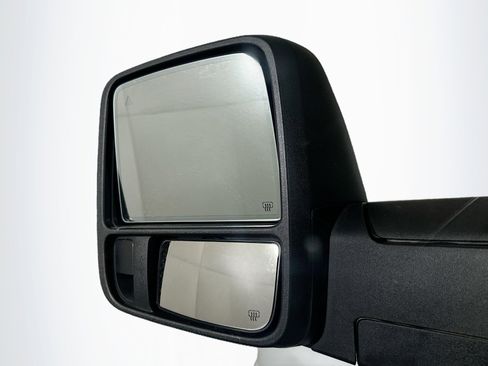 Used 2024 RAM 2500 Laramie image 16