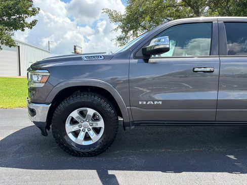 Used 2020 RAM 1500 Laramie AWD/4WD image 5