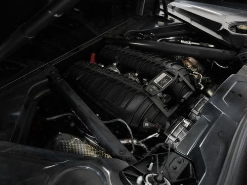 Used 2025 Chevrolet Corvette Z06 RWD image 31