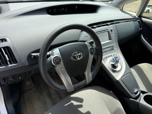 Used 2015 Toyota Prius Two FWD image 12