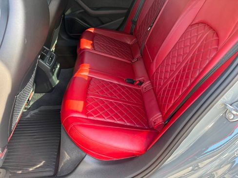 Used 2019 Audi S4 Premium Plus w/ Premium Plus Package image 23