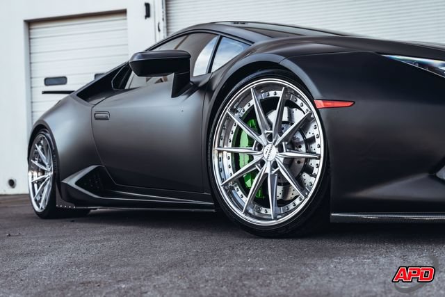 Used 2019 Lamborghini Huracan LP 580-2 RWD image 36