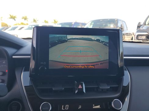 Used 2023 Toyota Corolla Cross LE image 29