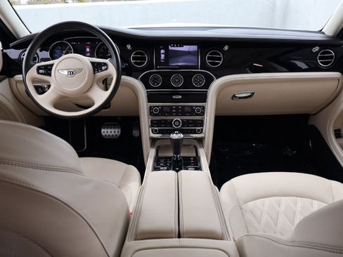 Used 2017 Bentley Mulsanne image 5