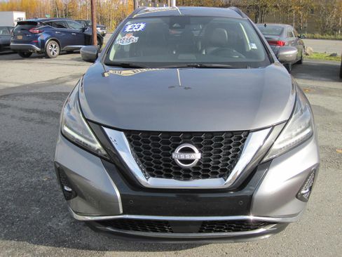 Used 2023 Nissan Murano SV image 2