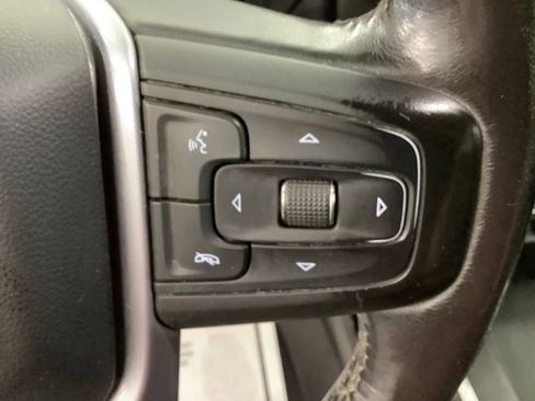 Used 2021 GMC Sierra 2500 SLT w/ SLT Preferred Package image 16