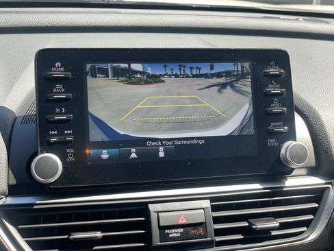 Used 2020 Honda Accord Sport image 8