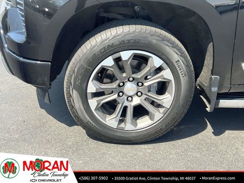 Certified 2023 Chevrolet Silverado 1500 High Country w/ Technology Package AWD/4WD image 9