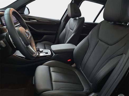 Used 2023 BMW X3 M40i w/ Premium Package image 18