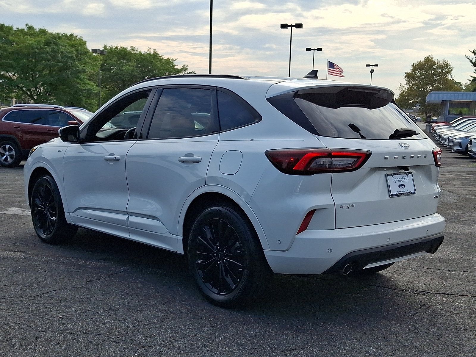 Certified 2024 Ford Escape ST-Line Elite w/ Premium Technology Package AWD/4WD image 4