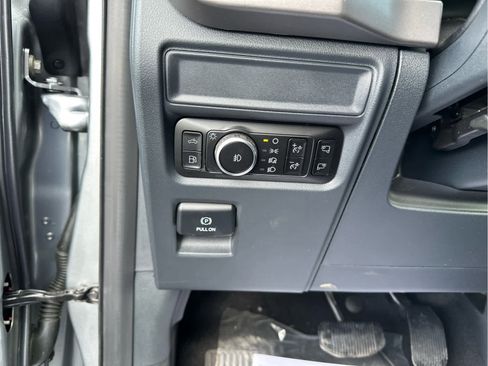 Used 2025 Ford F150 XLT w/ Equipment Group 302A MID image 19