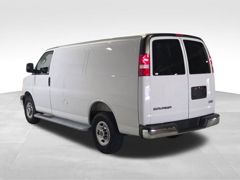 Used 2025 GMC Savana 2500 w/ Driver Convenience Package RWD image 17