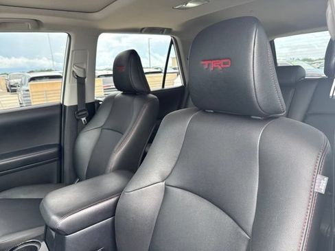 Used 2022 Toyota 4Runner TRD Off-Road Premium w/ Moonroof Package AWD/4WD image 14