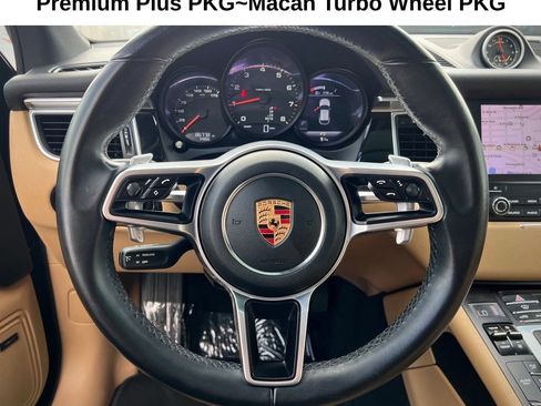 Used 2017 Porsche Macan AWD/4WD image 45