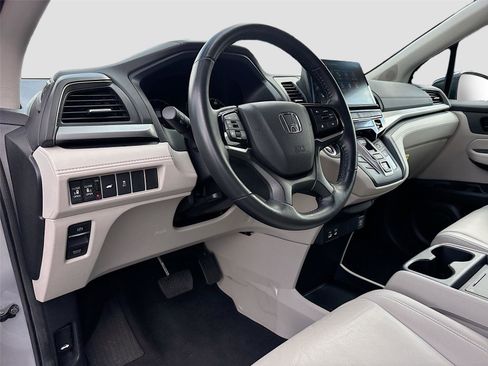 Certified 2025 Honda Odyssey EX-L image 10