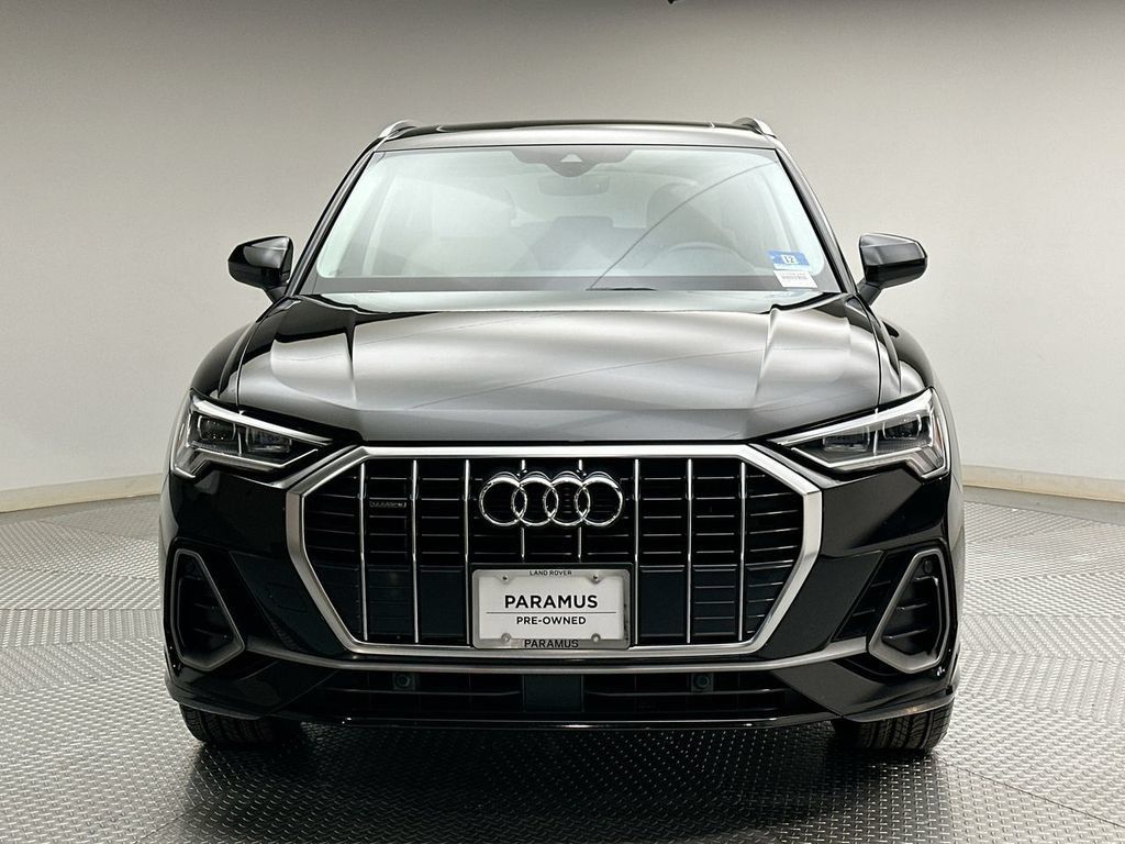Used 2021 Audi Q3 2.0T Premium Plus w/ Premium Plus Package AWD/4WD image 16