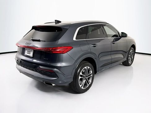Used 2025 Audi Q5 Premium Plus w/ Premium Plus AWD/4WD image 5