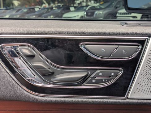 Used 2024 Lincoln Navigator Reserve AWD/4WD image 27