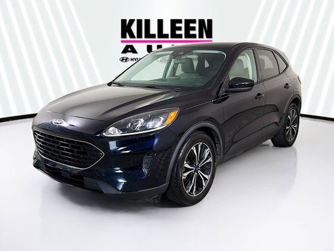 Used 2021 Ford Escape SE w/ SE Sport Appearance Package FWD image 3
