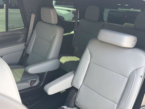Used 2023 Chevrolet Tahoe Z71 AWD/4WD image 33