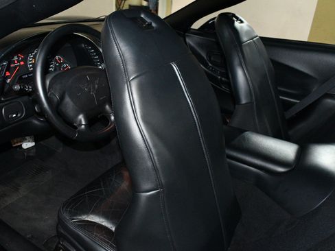 Used 2003 Chevrolet Corvette Z06 w/ Memory Package, 3 Drivers RWD image 15