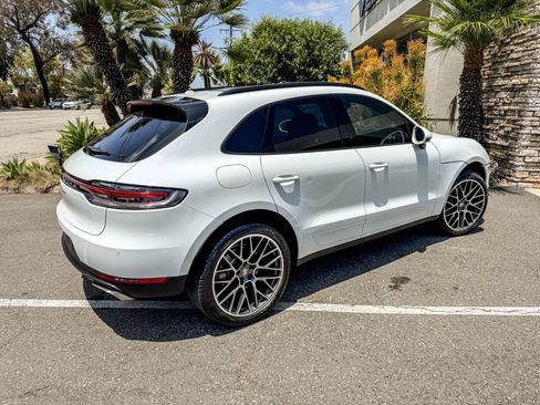 Used 2020 Porsche Macan AWD/4WD image 7