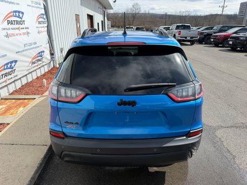 Used 2021 Jeep Cherokee Latitude Plus image 4