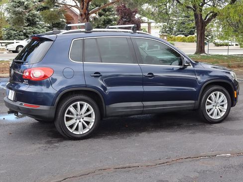 Used 2011 Volkswagen Tiguan SEL AWD/4WD image 4