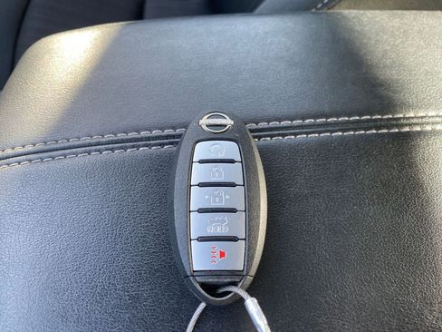 Used 2025 Nissan Altima 2.5 SV image 24