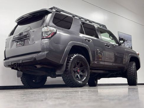 Used 2016 Toyota 4Runner Trail AWD/4WD image 5