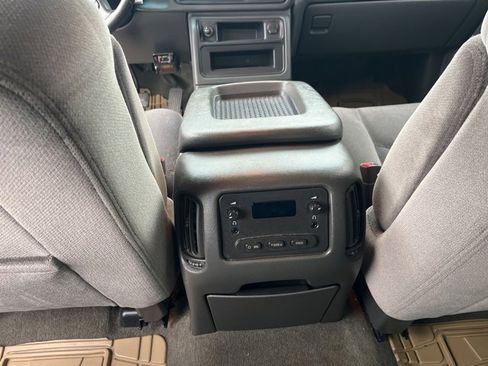 Used 2005 GMC Sierra 1500 SLE w/ Off-Road Package image 15