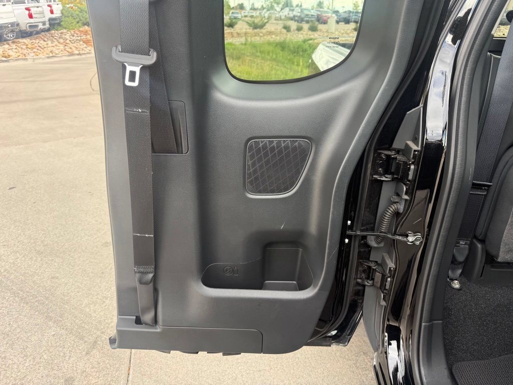 Used 2025 Nissan Frontier S RWD image 23