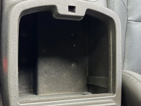 Used 2013 Chevrolet Tahoe LT RWD image 35