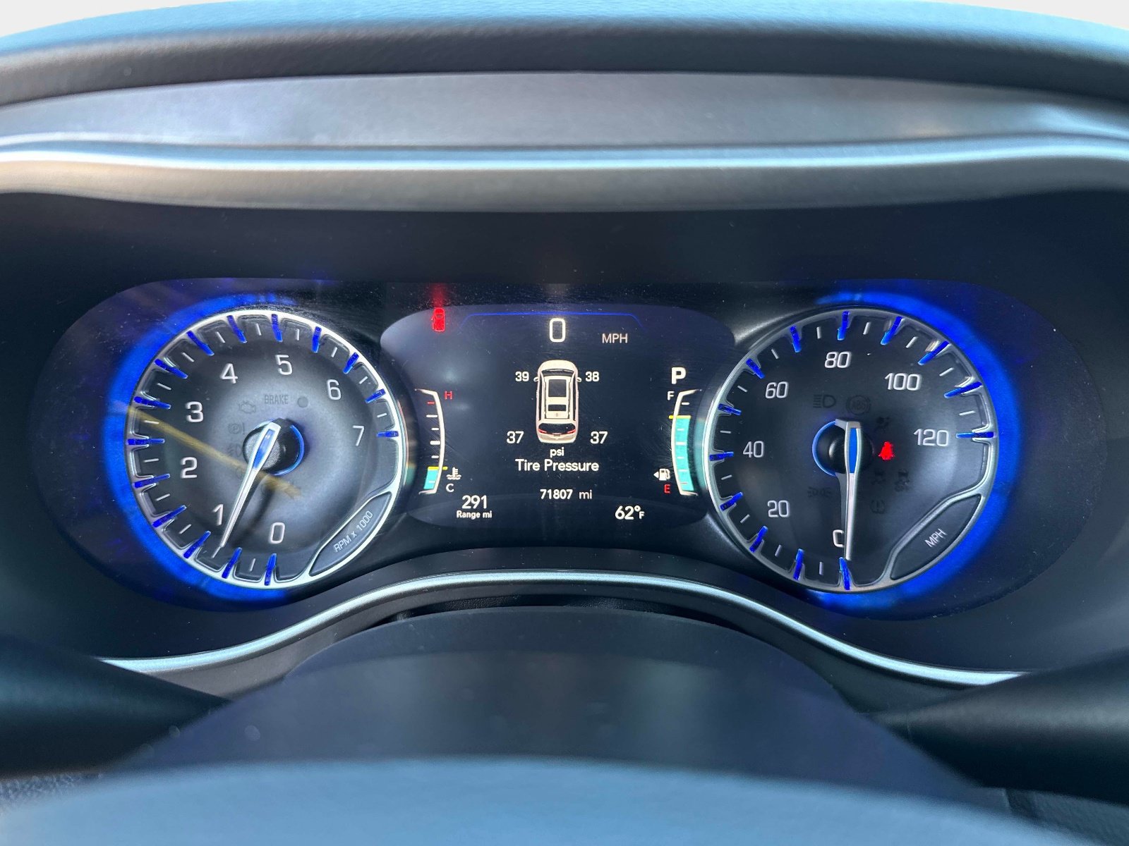 Used 2025 Chrysler Pacifica Select FWD image 26